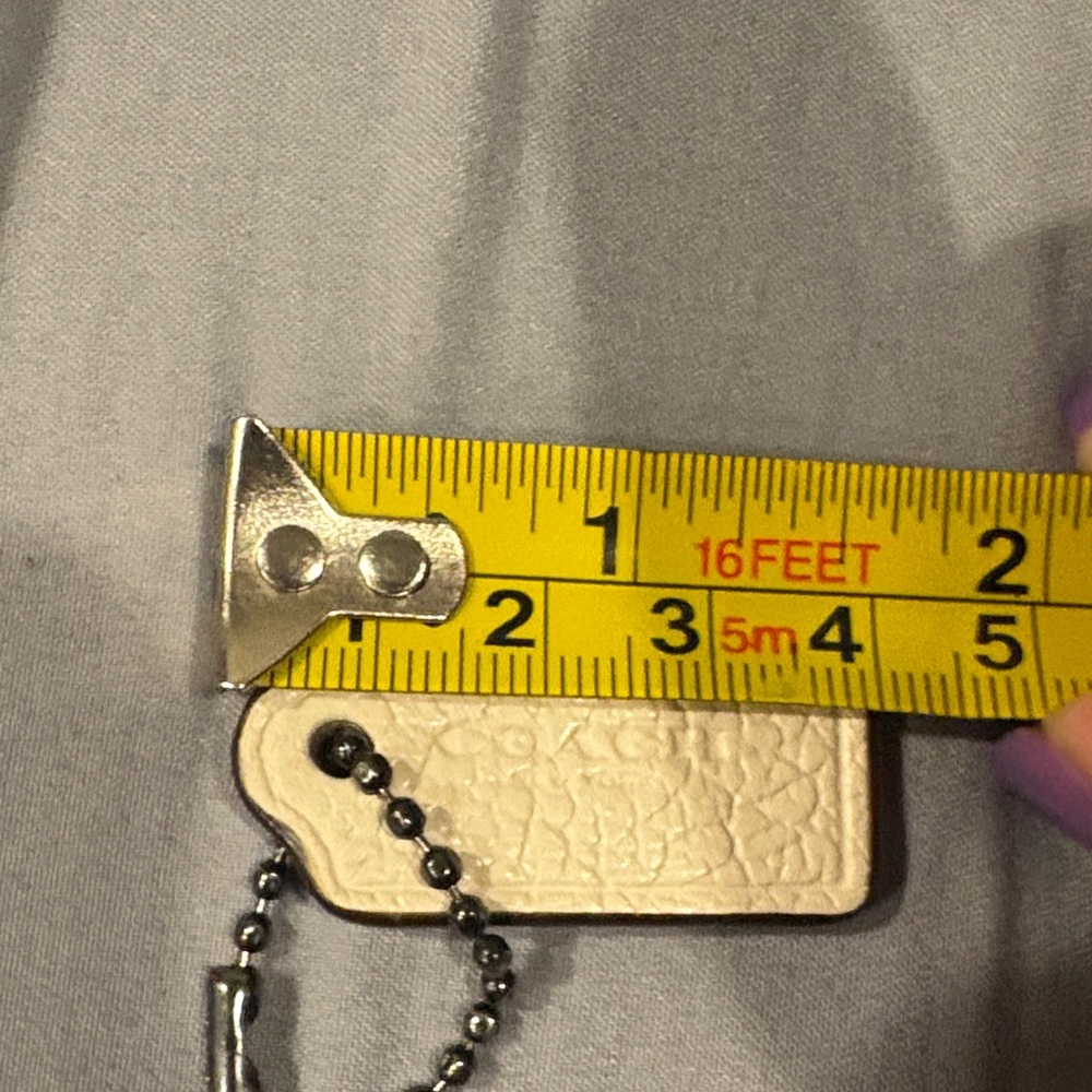 Coach Creme Leather hangtag - Picture 2 of 3